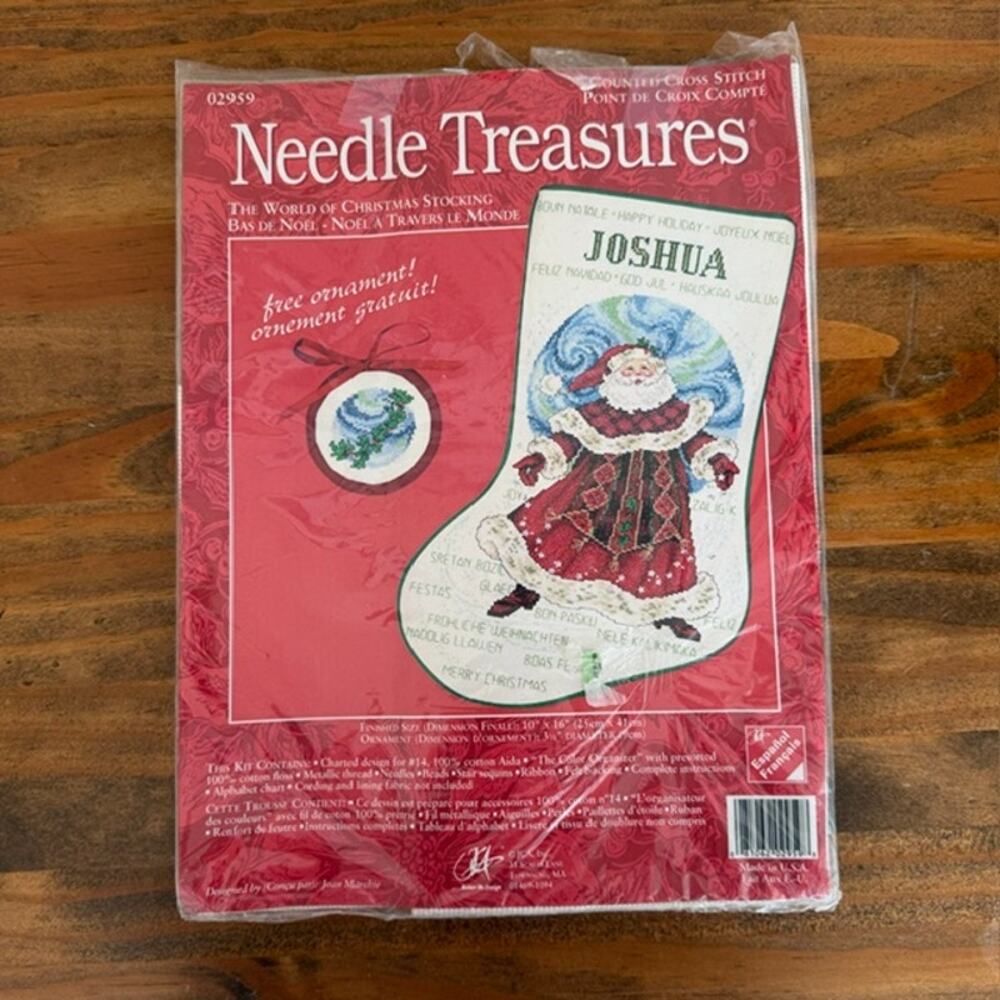 Needle Treasures THE WORLD OF CHRISTMAS Santa Cross Stitch Stocking Kit 02959